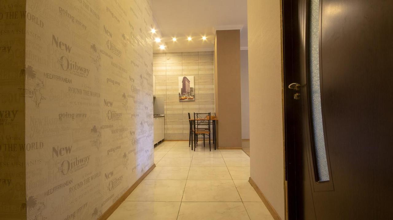 Home Apartments Tbilisi Bagian luar foto