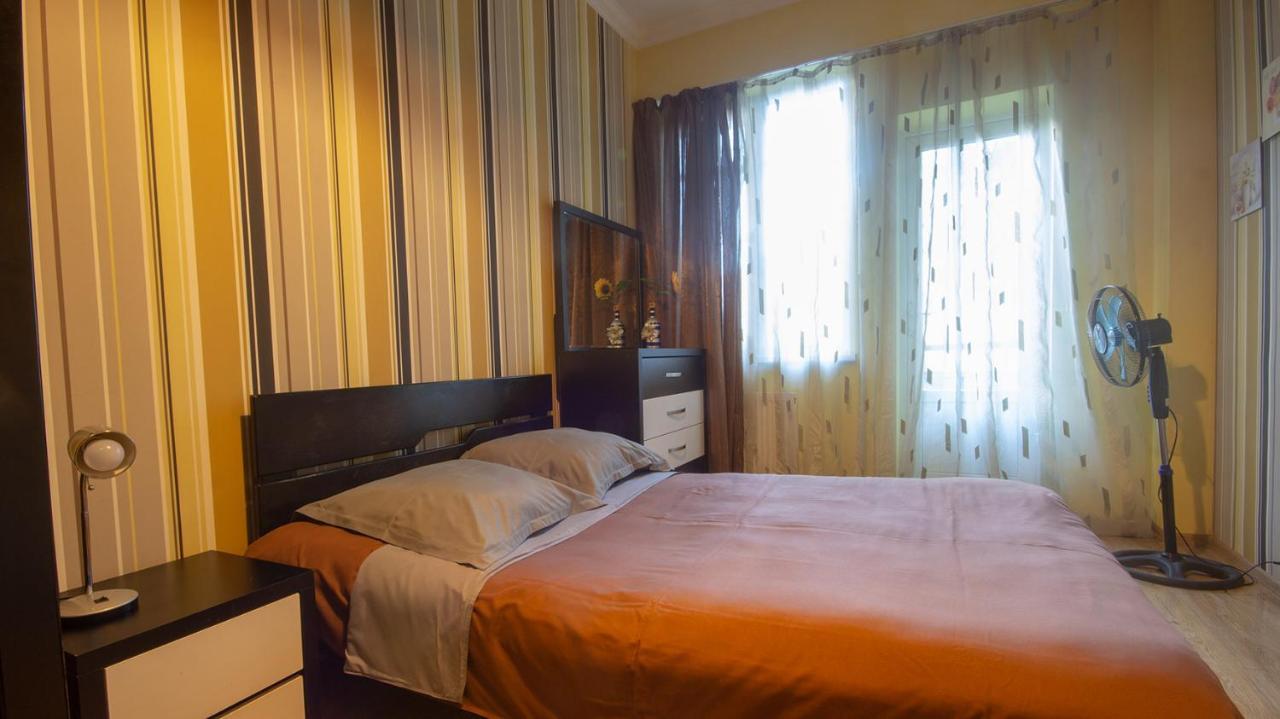 Home Apartments Tbilisi Bagian luar foto